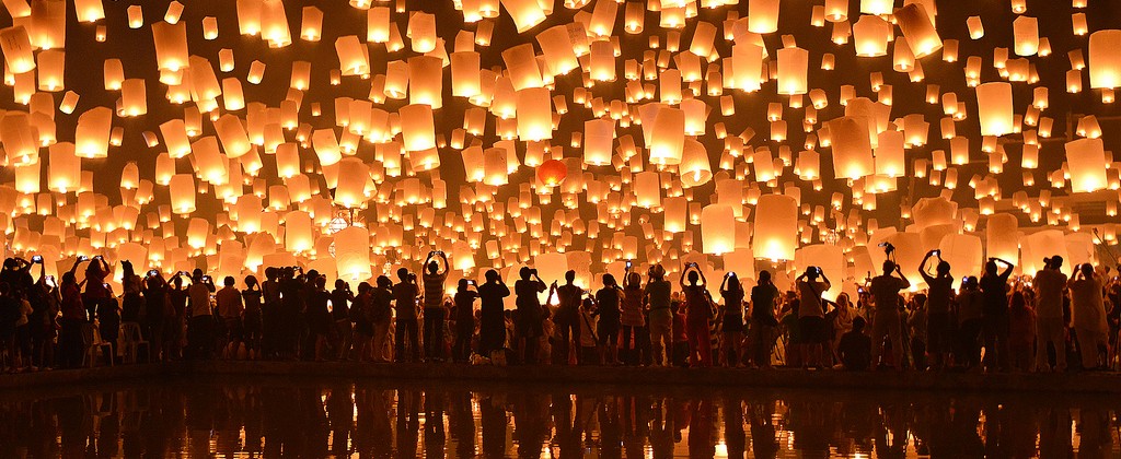 El Festival Loy Krathong, tot un espetacle de llums.